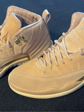 Women’s Jordan 12 Vachetta Tan